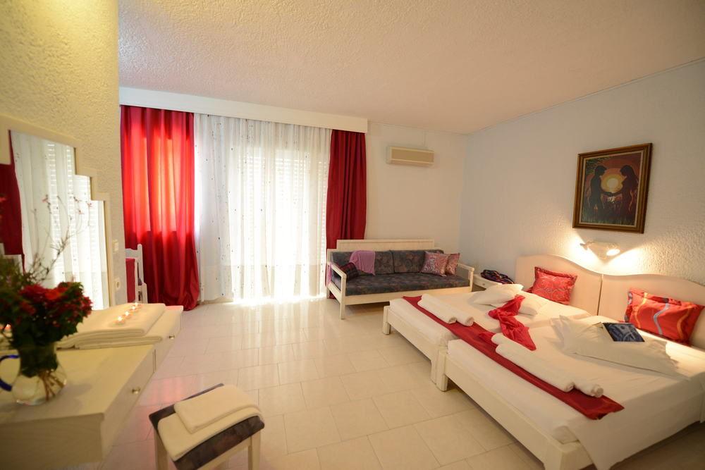 Golden Star Relax Hotel - Adults Only 16 Plus Tigkaki  Ngoại thất bức ảnh